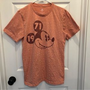 Walt Disney World Mickey Mouse T-shirt Size Medium Short Sleeve Crewneck Orange